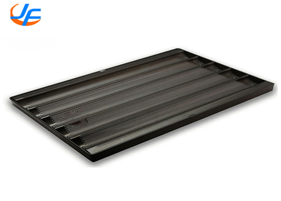 RK Bakeware China Foodservice 5 Baris Aluminium Nonstick Perforated Baguette Tray