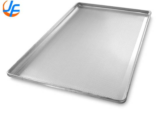 RK Bakeware China Foodservice 42465 Komersial 32 Mold Glazed Aluminized Steel Clustered Hot Dog Bun Pan
